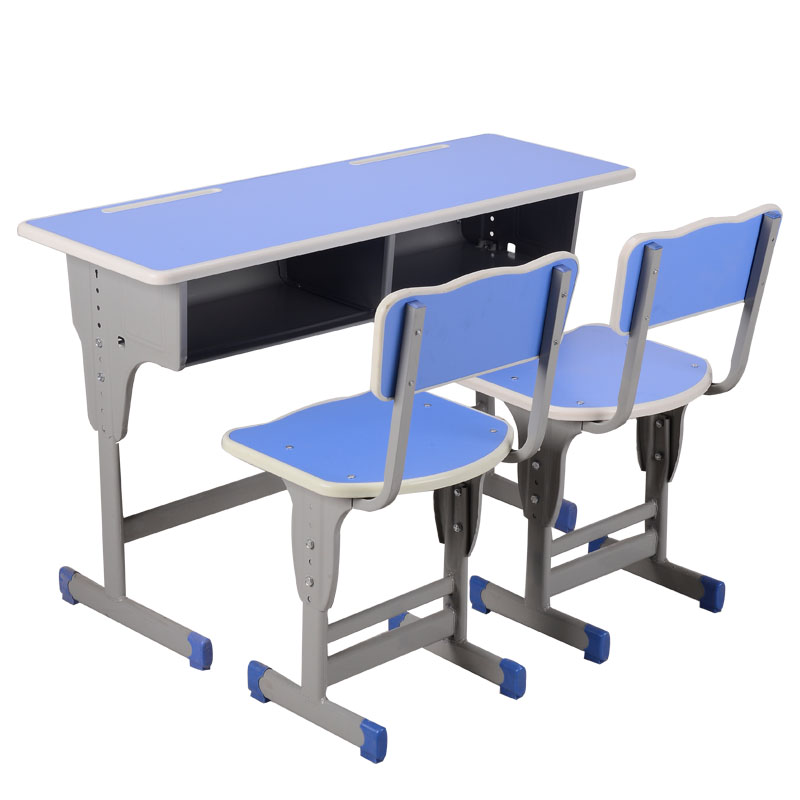 为预防学生近视 教室课桌椅也有了国标要求